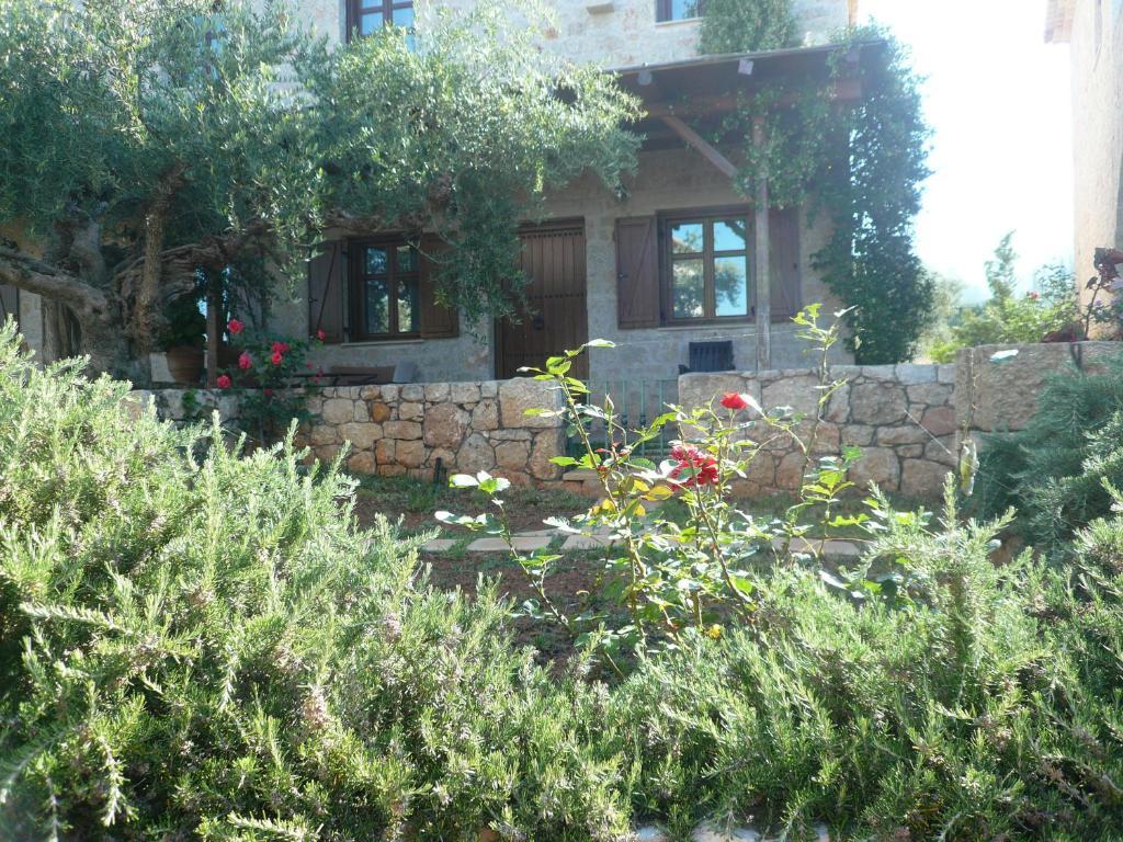 Maison Viros Kardamyli Extérieur photo